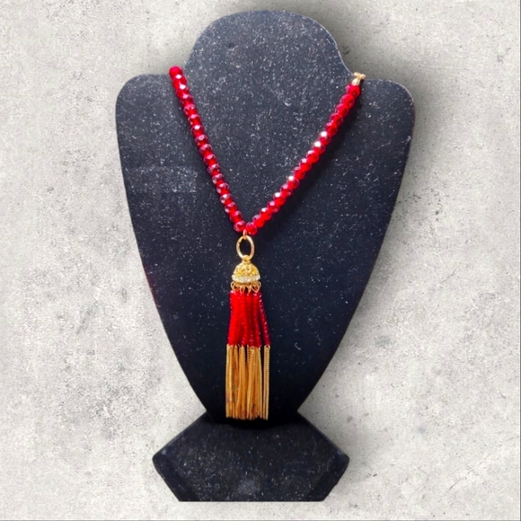 NWT Red and Gold tone Long Necklace - Picture 1 of 4